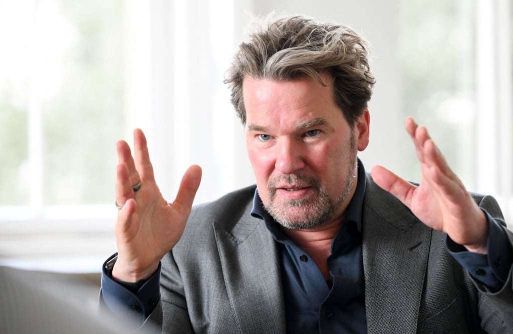 Dirk Stettner (CDU), Fraktionsvorsitzender im Berliner Abgeordnetenhaus, spricht bei einem Interview.