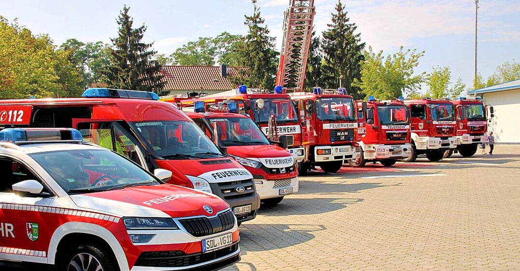Der Fuhrpark der Feuerwehr Seehausen stand Neugierigen zur ausgiebigen Besichtigung zur Verfügung.