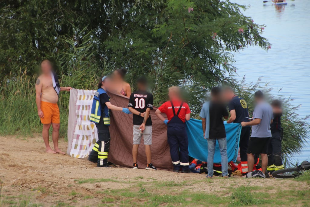 Feuerwehrleute waren innerhalb weniger Sekunden vor Ort und reanimierten den 32-jährigen Pakistaner – doch erfolglos.