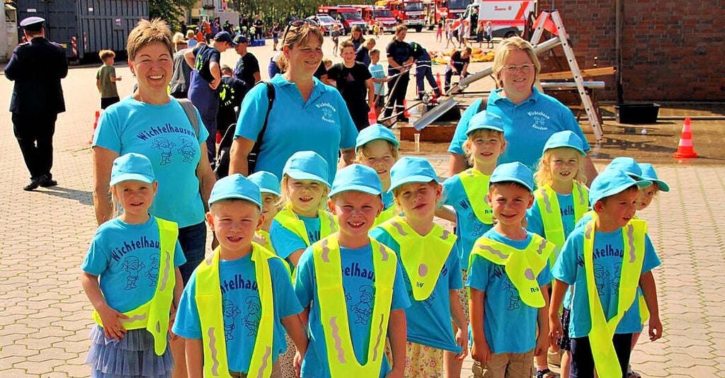 Mädchen und Jungen aus dem Kindergarten in Kossebau zählten zu den zahlreichen Besuchern des „Tages der offenen Tür“.