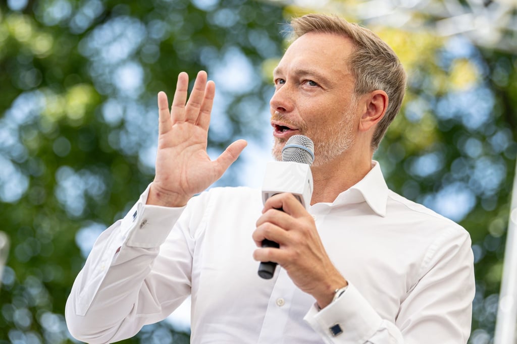 FDP-Finanzminister Christian Lindner sieht vor allem Kinder von Einwanderer-Familien von Kinderarmut betroffen.