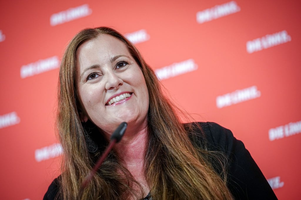 Janine Wissler, Bundesvorsitzende der Partei Die Linke, gibt in der Parteizentrale eine Pressekonferenz.