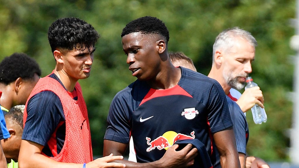 Wohin mit den zwei RB-Spaniern Hugo Novoa (l.) und Ilaix Moriba?