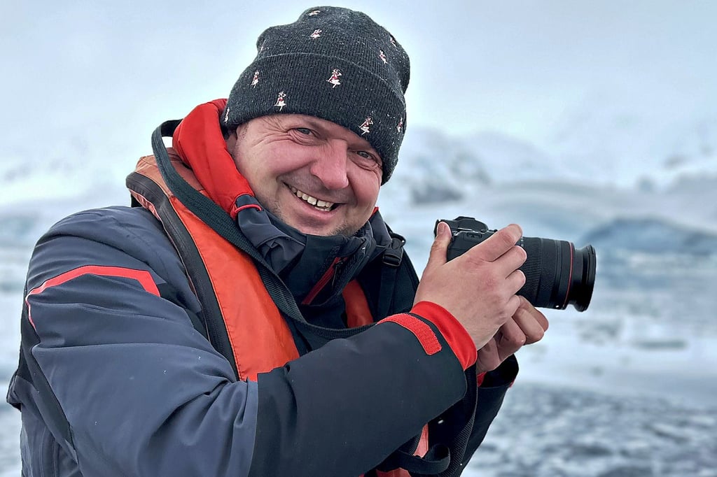 Auf der Antarktisreise nutzte Rayk Weber jede Gelegenheit, an Land zu gehen. Mit Zodiac-Gummibooten fuhr er heraus auf das Meer, um Wale und Eisberge aus der Nähe zu betrachten.