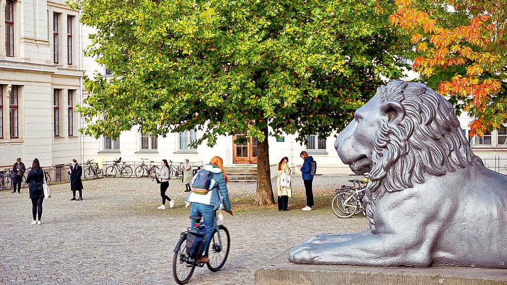 An der Universität in Halle vergibt der Studierendenrat selbst zinslose Darlehen.