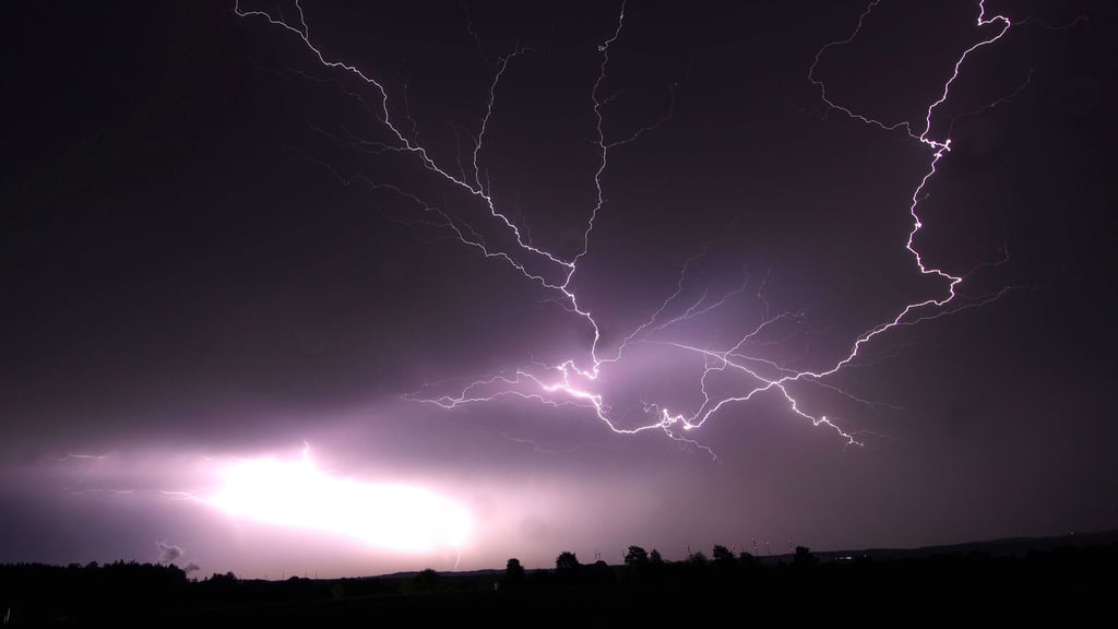 Am Samstag rechnet der Deutsche Wetterdienst mit neuen Gewittern in Sachsen-Anhalt.