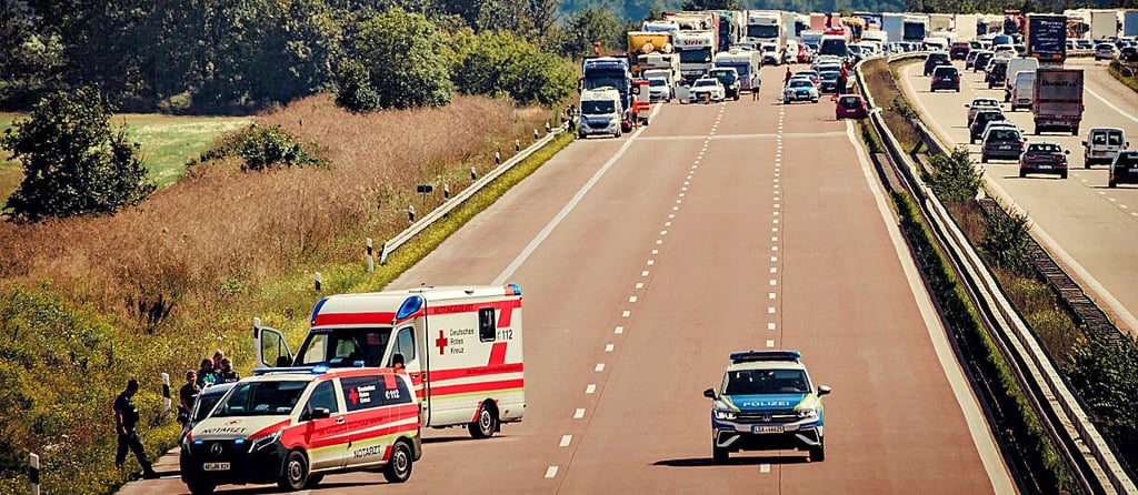 Die Unfallstelle auf der A9 bei Dessau am Donnerstag.