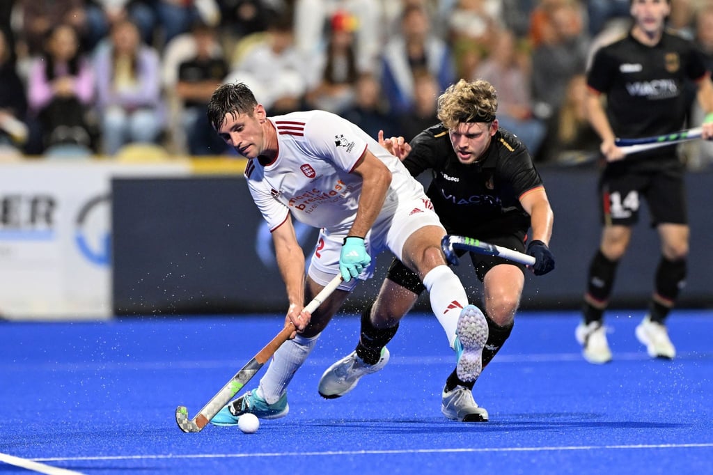Nach einer Niederlage im Penalty-Shootout gegen England spielt das deutsche Hockey-Team um Bronze.