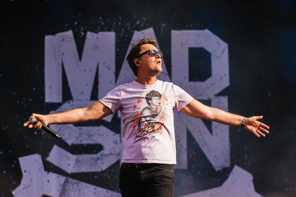 Sebastian Madsen, Sänger der aus dem Wendland stammenden Band Madsen, tritt beim Southside Festival auf.