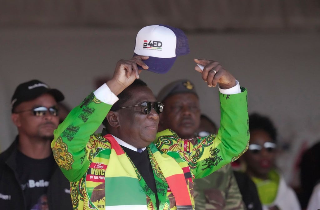 Geht der 80-jährige Emmerson Mnangagwa in eine zweite Amtszeit? Wahlen in Simbabwe sind regelmäßig von Unregelmäßigkeiten überschattet.