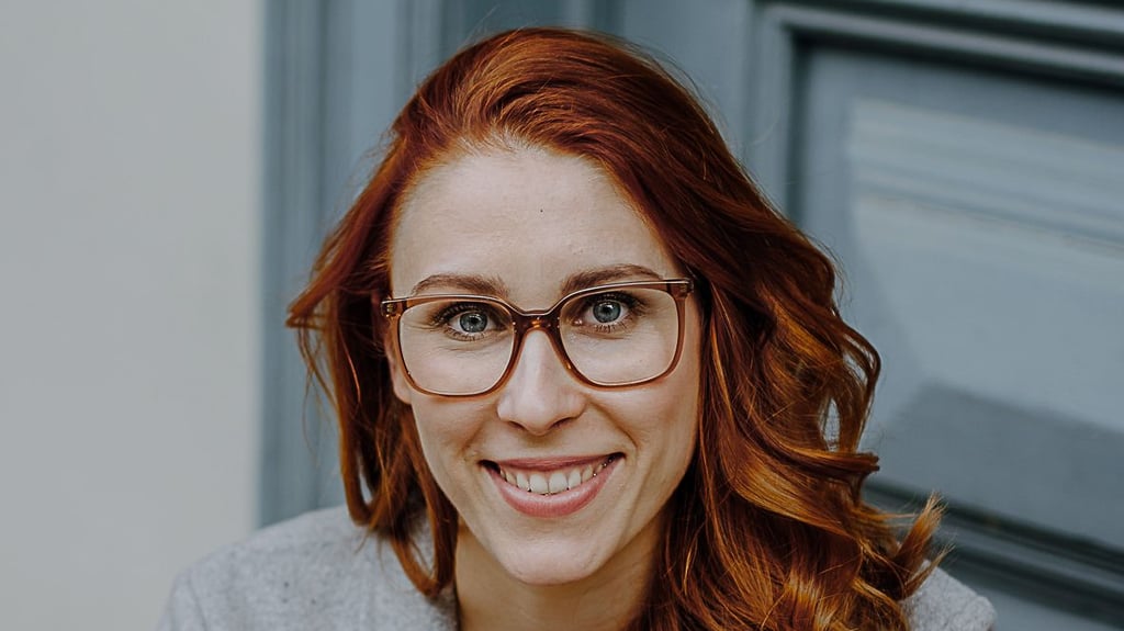 Lisa Schmidt aus Quedlinburg ist Mitglied des bundesweiten Bürgerrates zum Thema Ernährung. Die selbstständige Fotografin will sich für eine natürlichere Ernährung einsetzen.