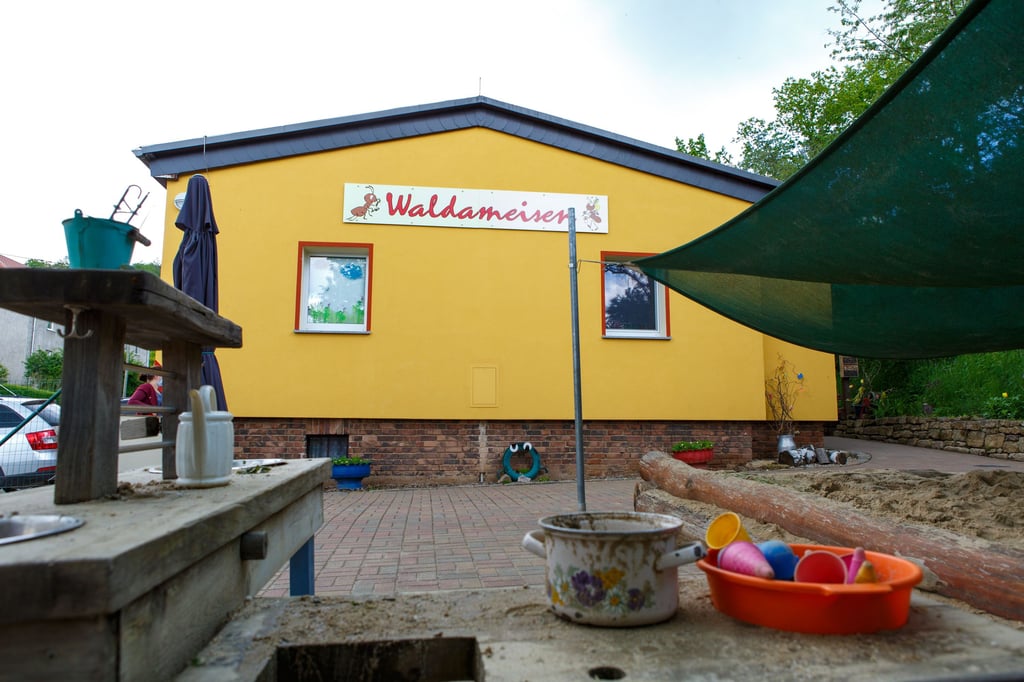 Die Kita Waldameisen in Wetterzeube: Wie es dort weiter geht ist momentan unklar. Eigentlich sollte die Einrichtung in das Gebäude der ehemaligen Grundschule wechseln.