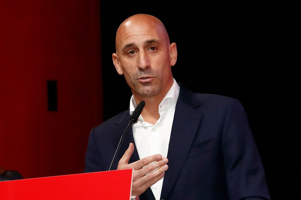 Die Präsidenten der Regionalverbände verlangen den Rücktritt von Luis Rubiales.