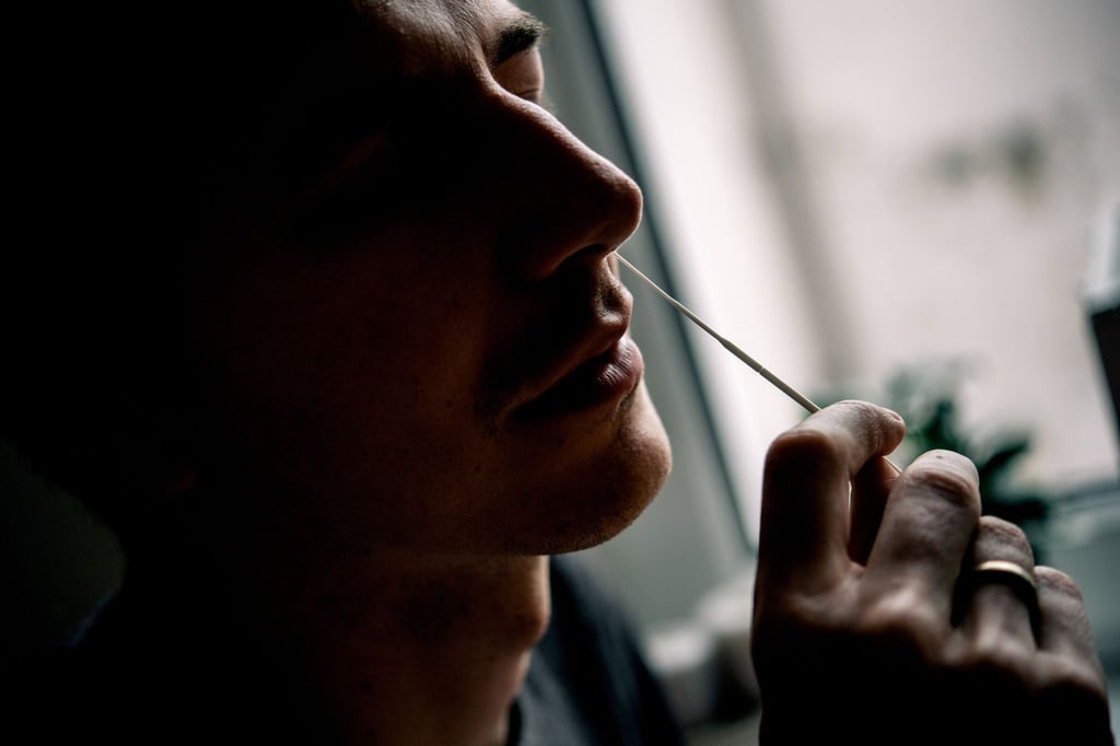 Wer einen älteren Coronatest aus der Schublade holt, sollte zuerst prüfen, ob er nicht schon abgelaufen ist.