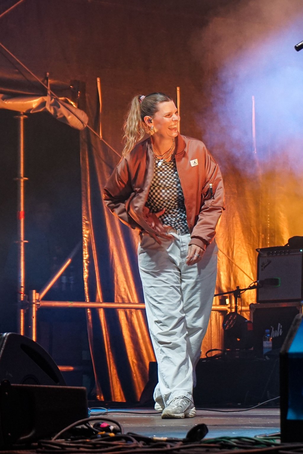 Die Band um Eva Briegel hat sich bereits 1996 gegründet, damals noch unter dem Namen Sunnyglade. 2001 benannten sie sich in Juli um. 