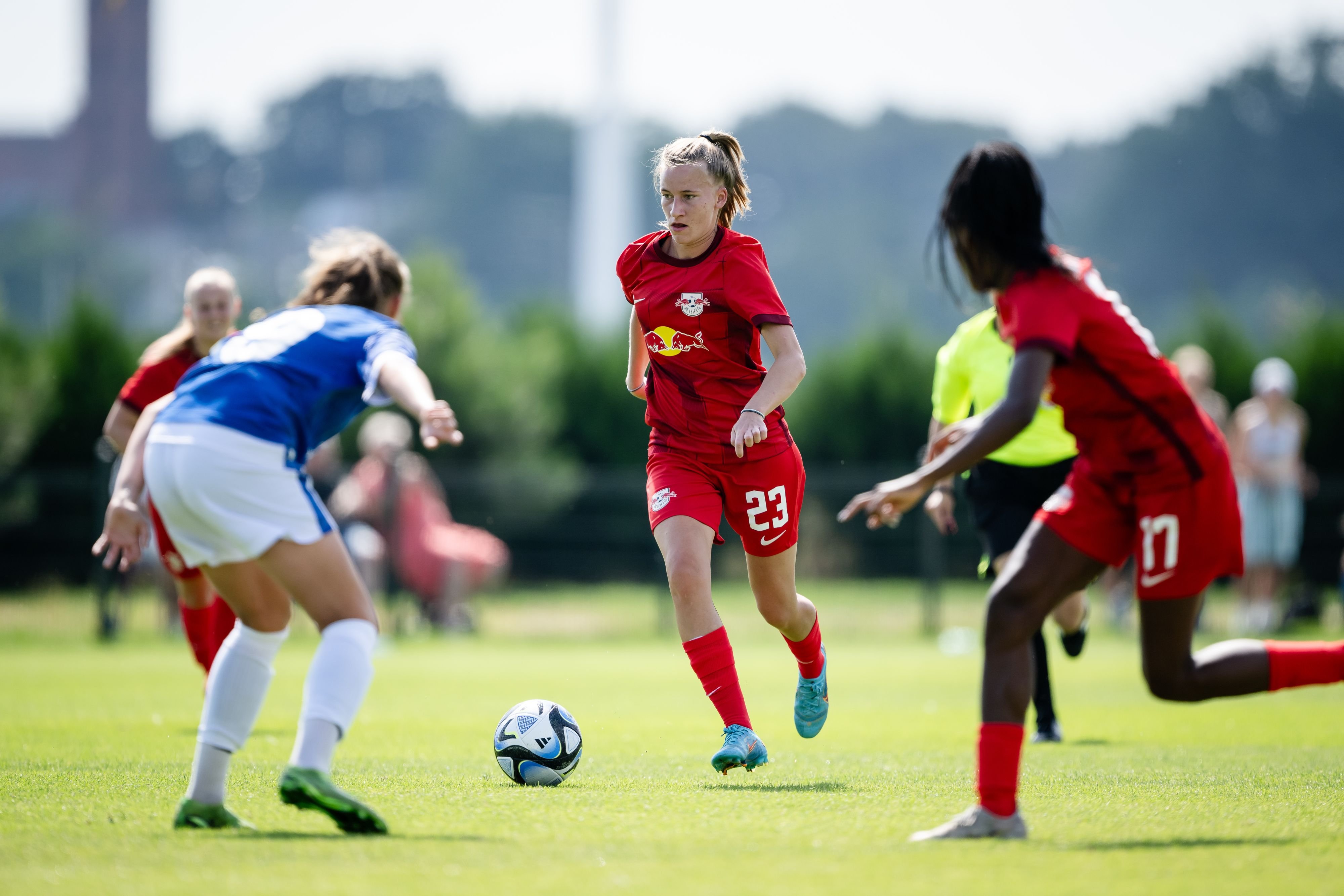 RB Leipzig: Frauen Ziehen Gegen Wolfsburg In Red Bull Arena Um