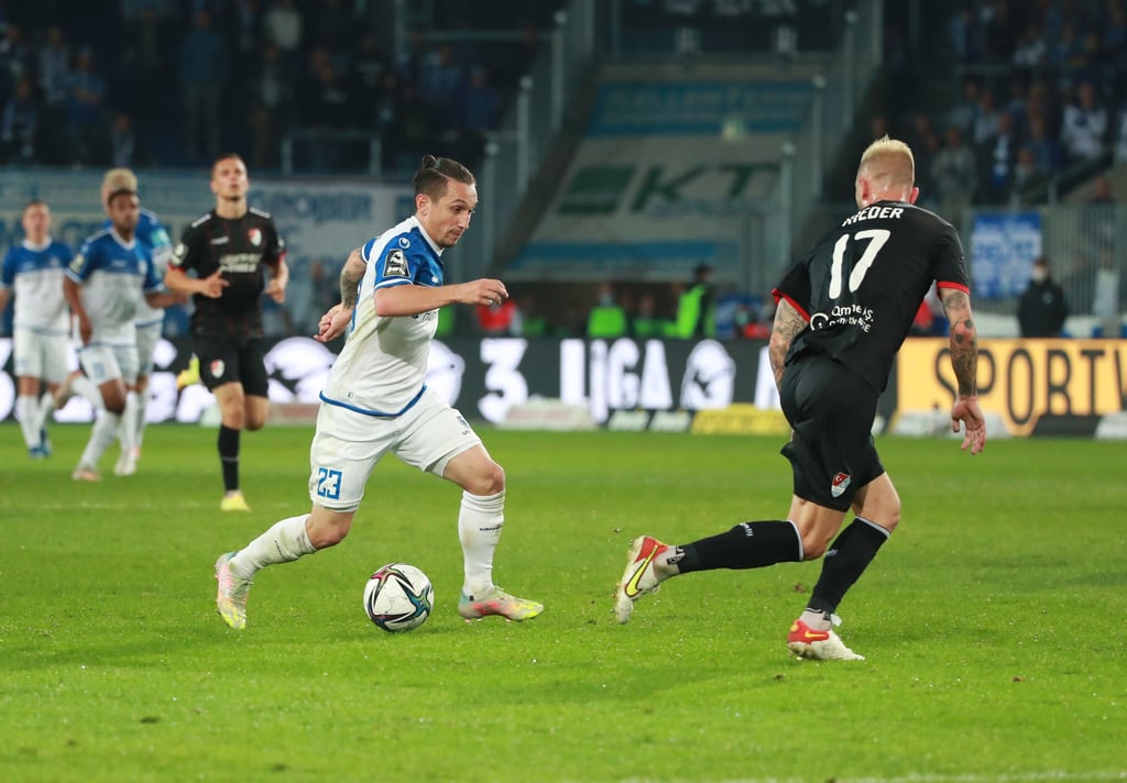 Baris Atik (hier am Ball in der Drittliga-Zeit gegen Türkgücü München) wäre in jedem Fall stolz, sollte er für die Nationalelf spielen dürfen.