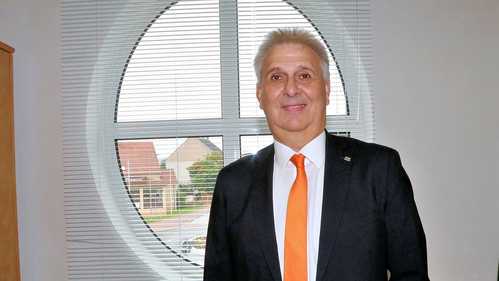 Der Bankvorstand der VR-Bank Fläming-Elsterland, Walter J. Meyer, hat an diesem Donnerstag seinen letzten Arbeitstag.