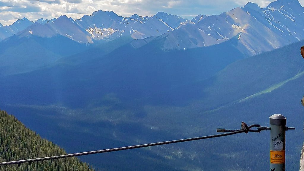 Ein Blick vom Sulphur Mountain im kanadischen Banff-Nationalpark. Lübs war schon da...