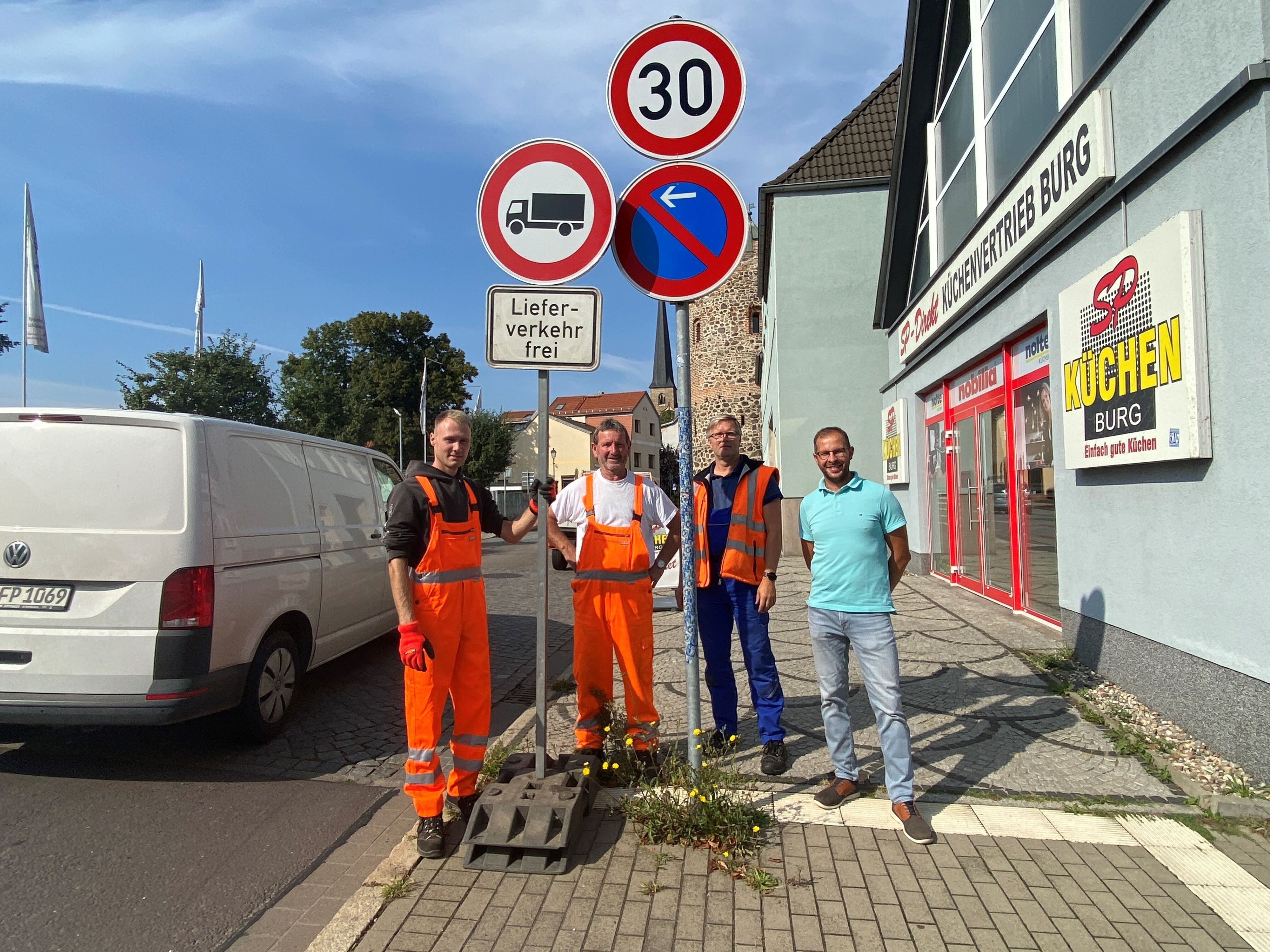 Chaos auf Umleitung: Darum landen Lkw-Fahrer von der A2 in der ...