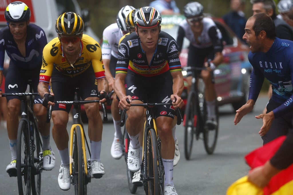 Gewann seine insgesamt elfte Etappe bei der Spanien-Rundfahrt: Primoz Roglic (l).