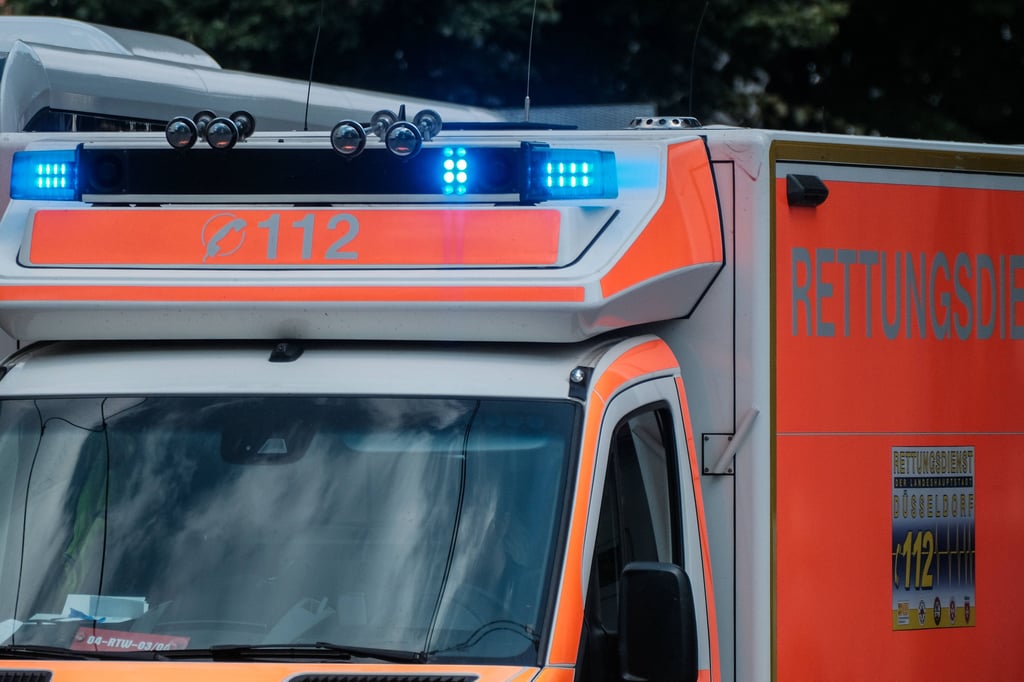 Eigentlich ist die Entscheidung zum bodengebundenen Rettungsdienst in Anhalt-Bitterfeld gefallen. Doch Kreistagsmitglieder wanken.