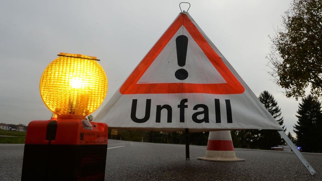 Zwischen Schönhausen und Havelberg auf der Höhe Scharlibbe/Schönfeld ereignete sich ein schwerer Unfall.
