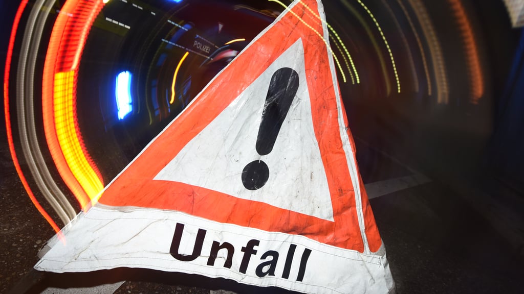 In Welsleben wurde ein Mann von einem Fahrzeug gestreift und verletzt.