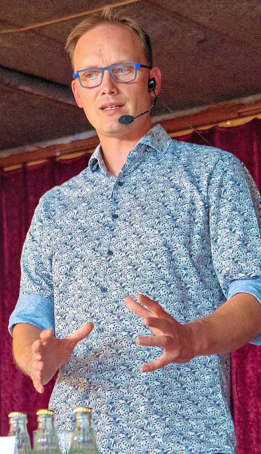 Herausforderer Timm Kausmann (parteilos).