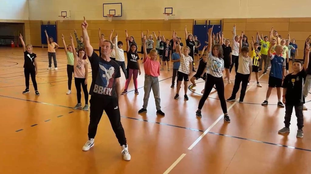 Bei dem Tanzprojekt der Anne-Frank-Schule in Hettstedt standen vor allem Toleranz und Miteinander im Vordergrund.
