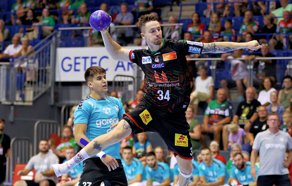 Michael Damgaard, hier im Testspiel gegen Velenje, ist mit 13 Toren in zwei Spielen bester Torschütze des SC Magdeburg in der aktuellen Bundesliga-Saison.