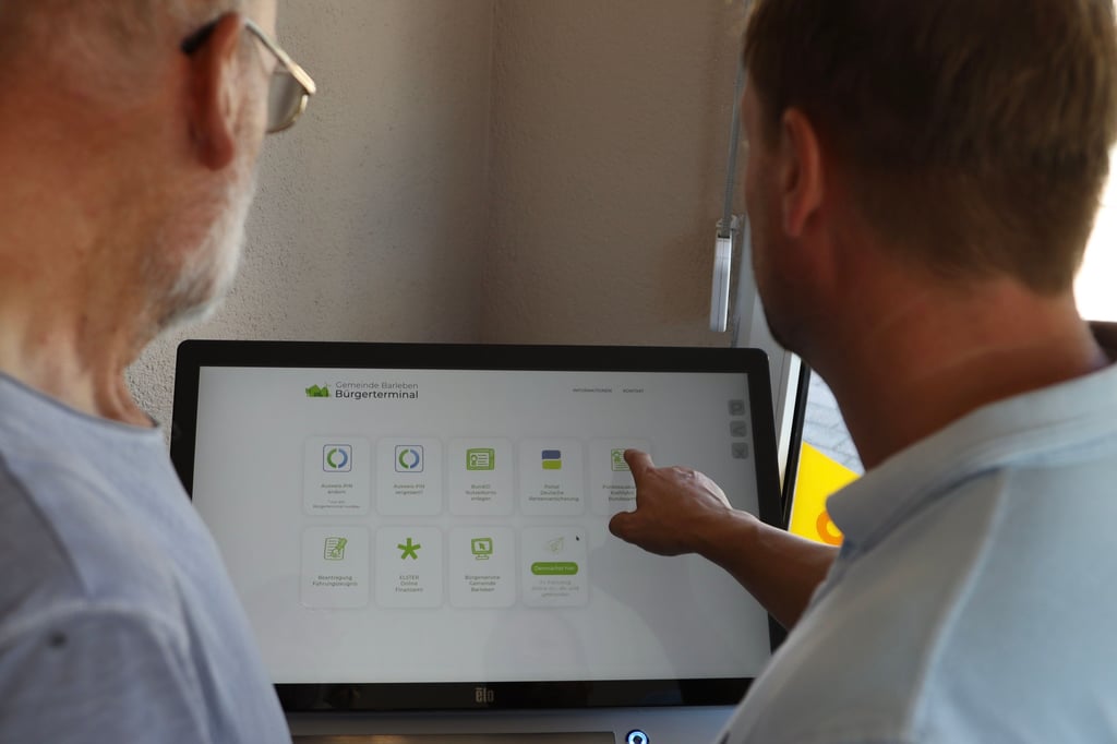 Mit dem ersten Bürgerterminal der Gemeinde Barleben geht es digital in die Verwaltung.