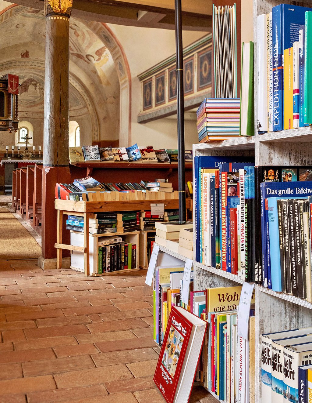 Geistiges und Geistliches vereint: Die Axiener Bücherkirche