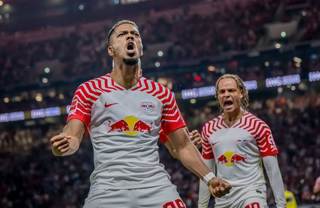 Benjamin Henrichs und Xavi Simons freuen sich über Nominierungen.