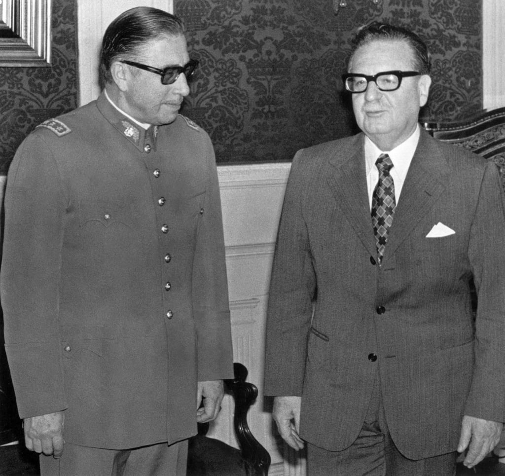 Noch am 23. August 1973 sprachen Pinochet (li.) und Allende vertrauensvoll miteinander, dann putschte der General.
