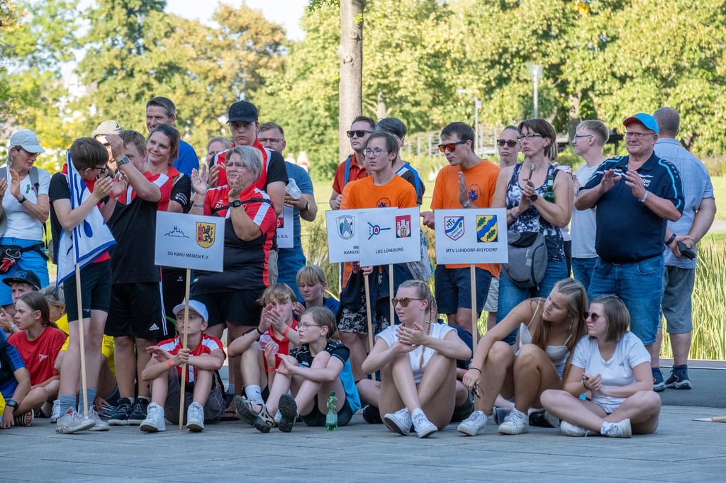 Applaus vom Publikum: Die rund 180 Sportler sind aus allen Himmelsrichtungen nach Zeitz gekommen.