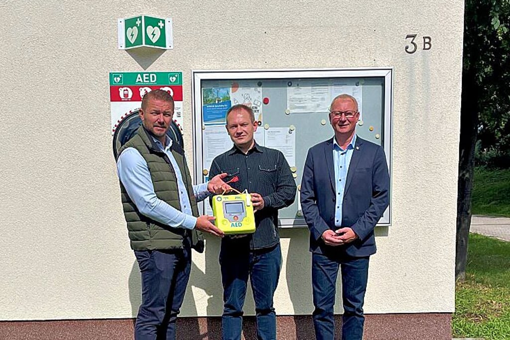 Thalheim hat einen Defibrillator am Gemeindezentrum.