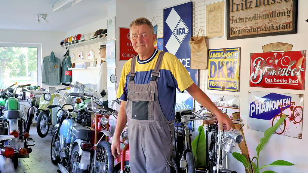 Wolf-Dieter Busse führt die Zweiradwerkstatt in Kamern in dritter Generation und kann auf 100 Jahre Firmengeschichte zurückblicken. Der Name Motorrad-Busse ist weit über Kamern hinaus bekannt. Simson-Fans wissen, wo es Ersatzteile gibt.