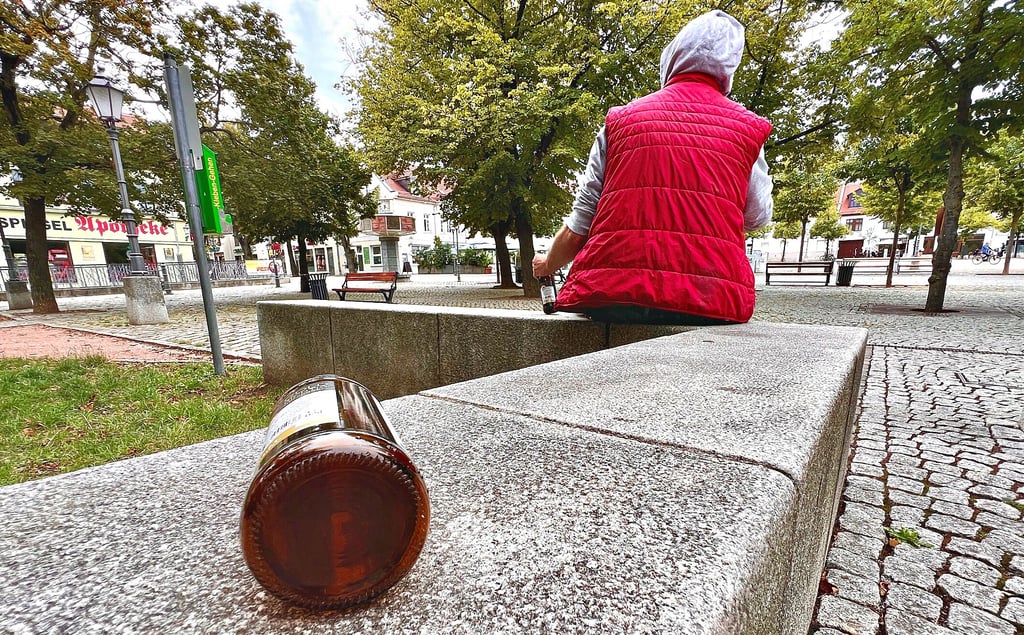 Alkoholkonsum auf öffentlichen Plätzen wie hier am Karlsplatz ist per se nicht verboten.