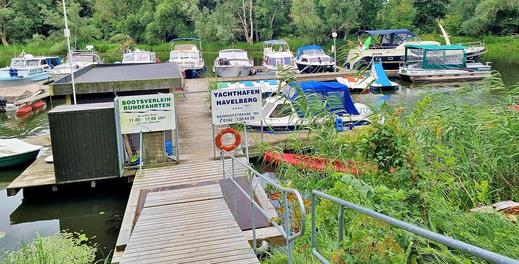 Im Bereich des Havelberger Yachthafens hat sich der vermeintliche junge Italiener auf der Suche nach einer Übernachtungsmöglichkeit am liebsten aufgehalten.