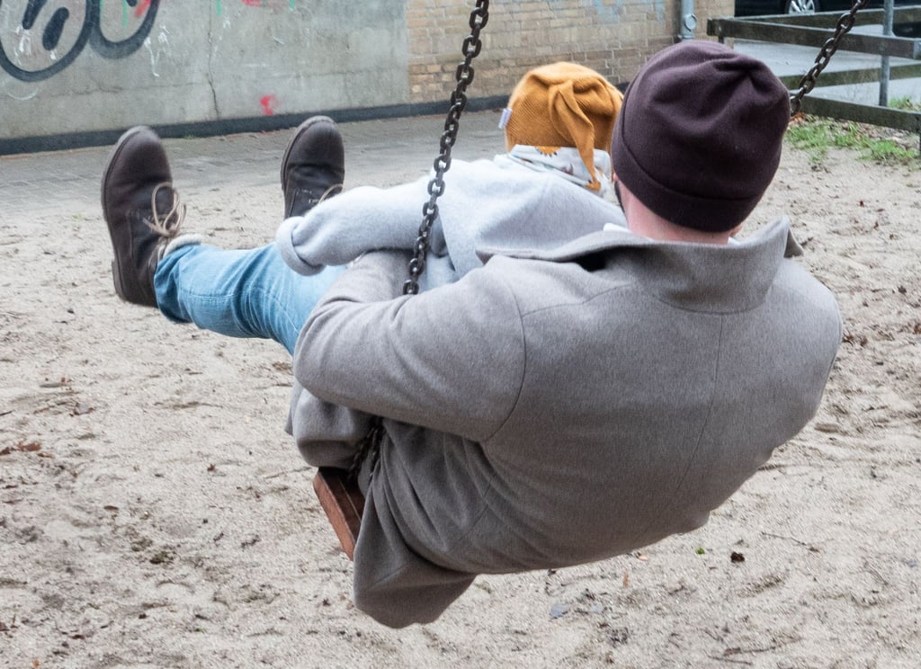 Auch Väter sollen nach der Geburt Zeit mit der Familie verbingen und dabei Geld bekommen.