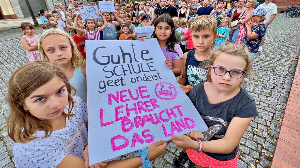 Die Schüler und Eltern der Goethegrundschule in Bernburg kämpfen weiter um neue Lehrer.