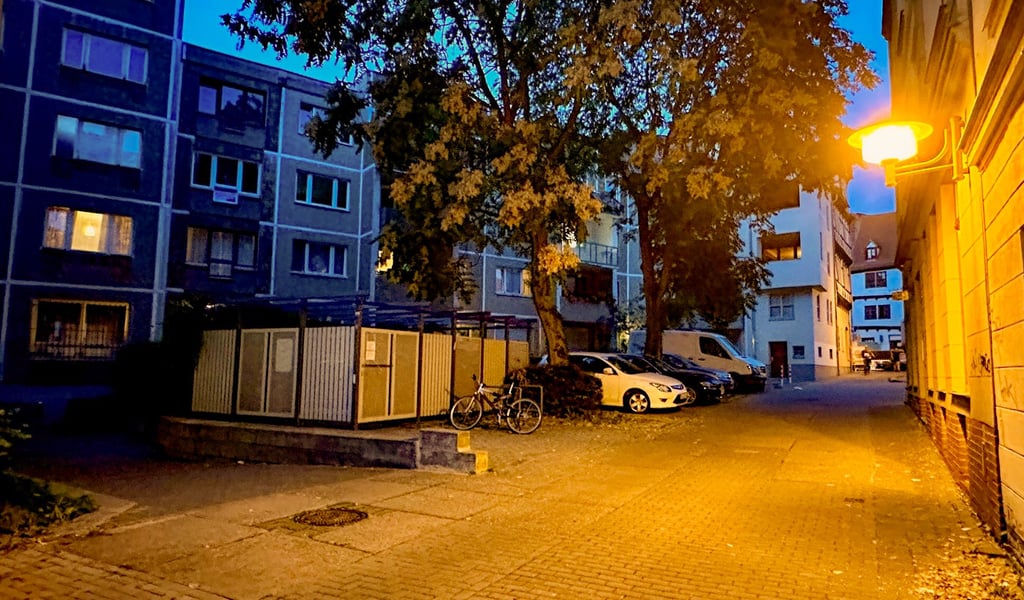 Auf diesem Plätzchen zwischen der Großen Klausstraße und dem Graseweg spielt sich das Geschehen ab.