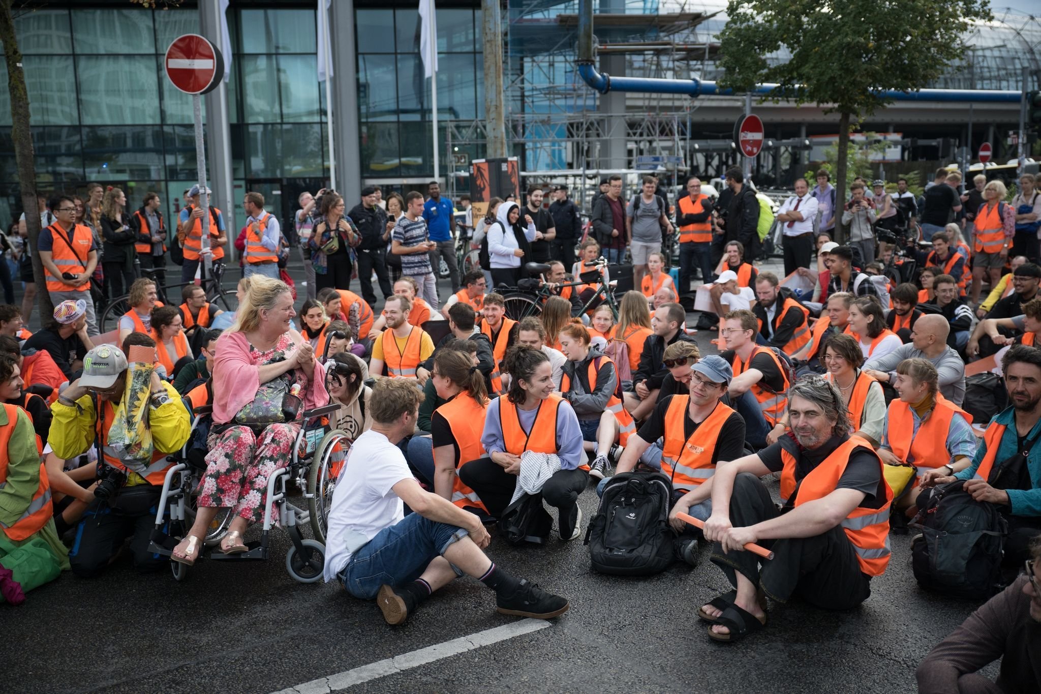 Protestherbst: Letzte Generation In Berlin: Protestmarsch Und Blockade