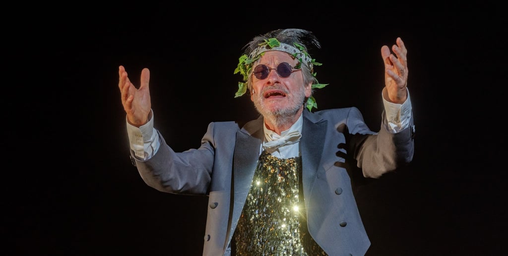 Der Schauspieler Michael Wittenborn verkörpert Teiresias in „Anthroplis I, Dionysos“.
