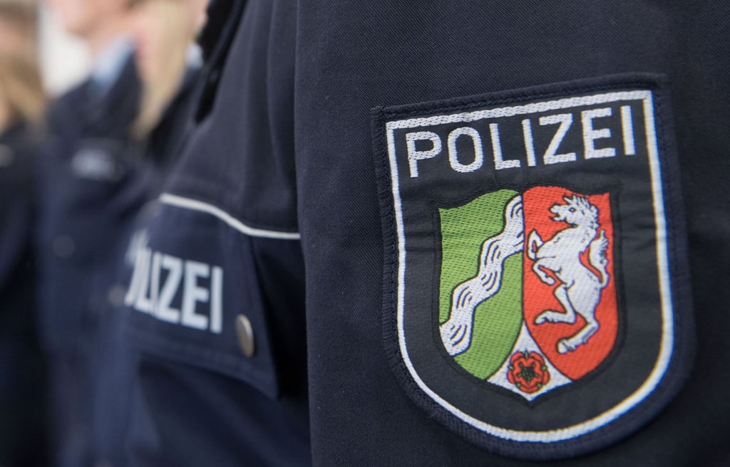 Laut Polizeipräsidium Recklinghausen waren in den Chats auch diskriminierende und menschenverachtende Inhalte verbreitet worden.