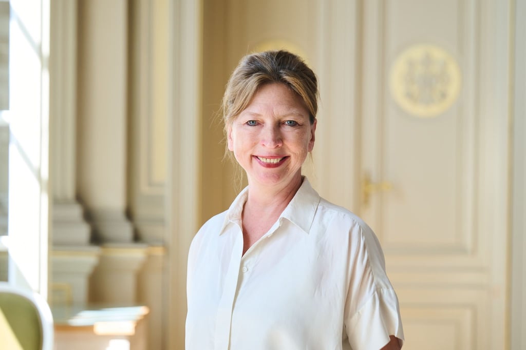 Iris Laufenberg, Intendantin am Deutschen Theater, steht vor der Pressekonferenz im Deutschen Theater.