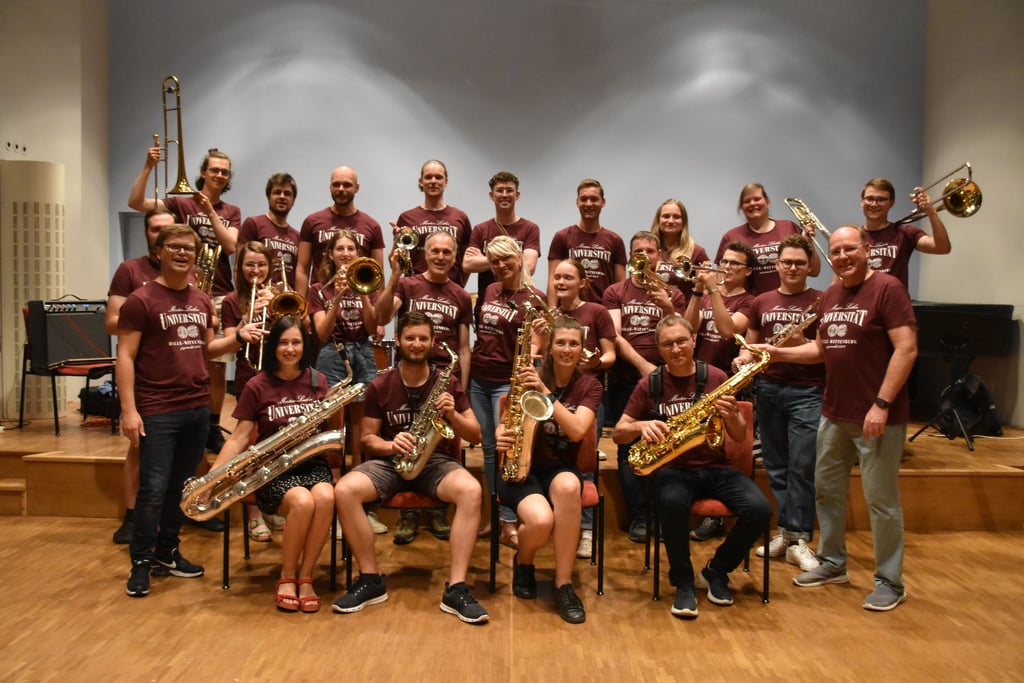 Vorfreude auf eine große Reise: Die hallesche Uni-Bigband geht auf USA-Tour und wird mehrere Konzerte in Halles Partnerstadt Savannah geben.