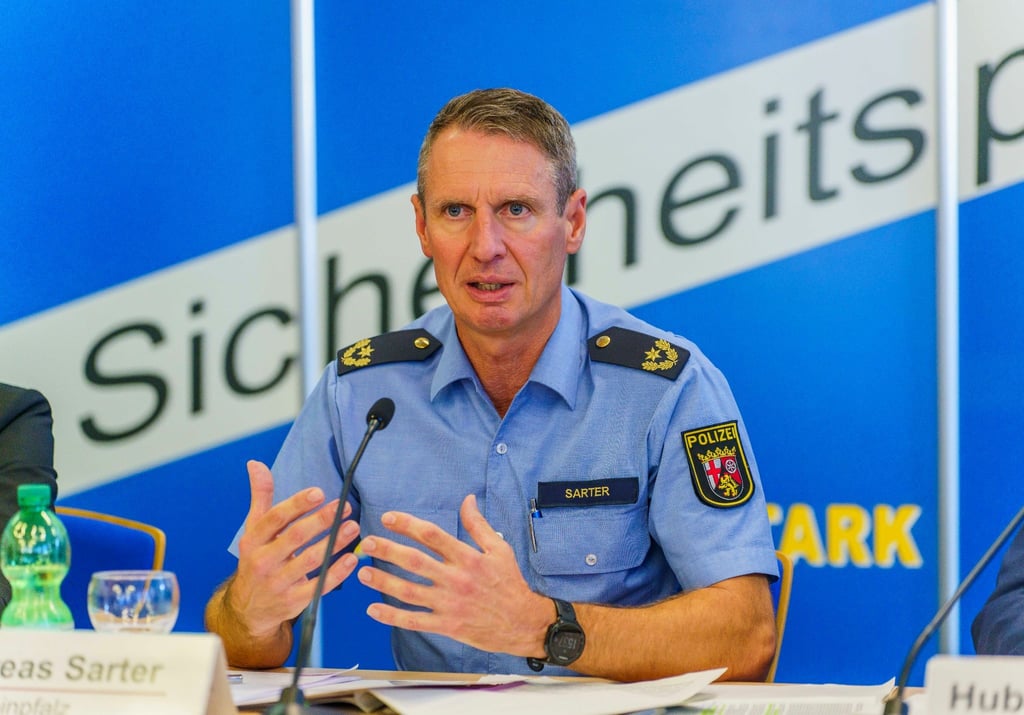 Andreas Sarter, Polizeivizepräsident am Polizeipräsidium Rheinpfalz, auf der Pressekonferenz: „Uns war bekannt, mit welchem Menschen wir zu tun haben.“