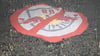 Proteste gegen RB Leipzig gehören inzwischen so fest zum FCA wie die Puppenkiste zu Augsburg.